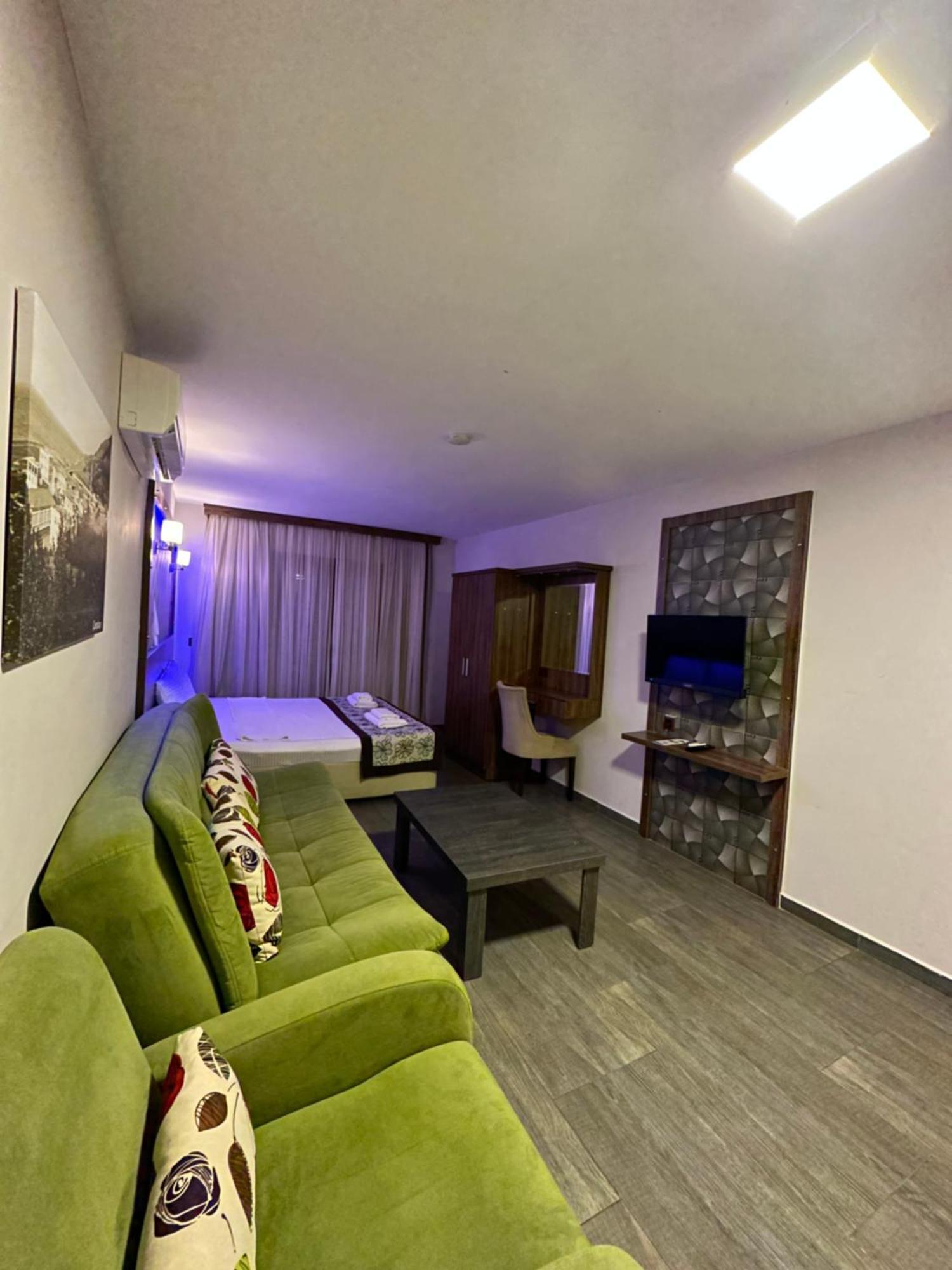 Dolphin Apart Hotel Sarigerme Kültér fotó